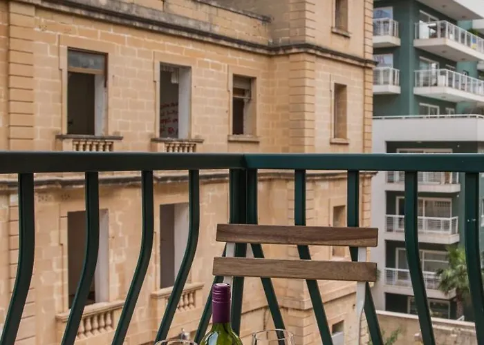 Tigne, - 3 Bedrooms X Families * Sliema